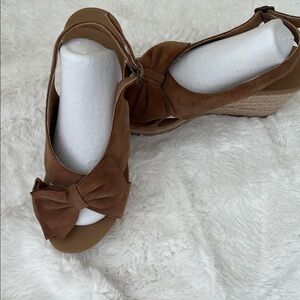 UGG Brown Suede Bow Wedges, 7